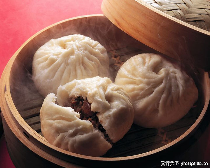 小笼包和肉包子的热量和区别-两个肉包子的热