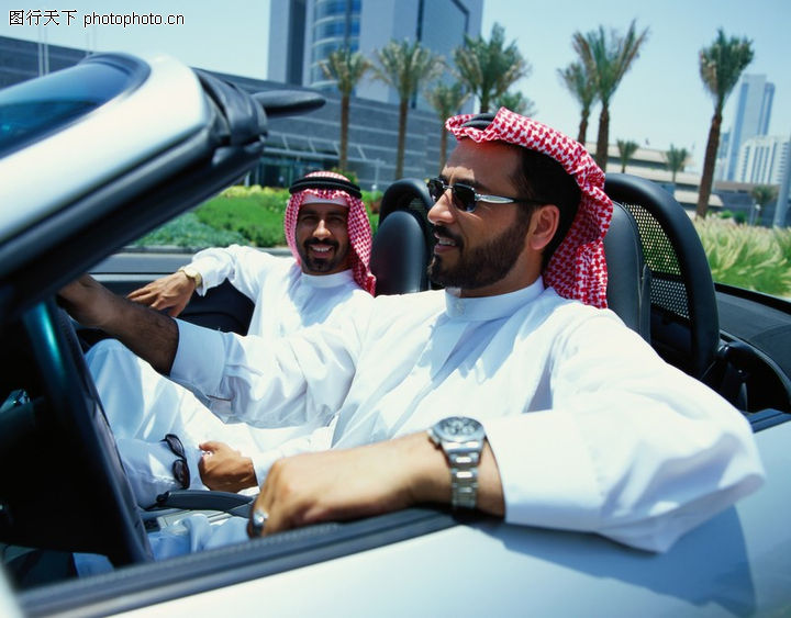 商业金融,开车兜风