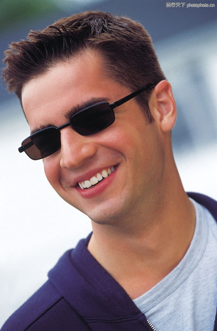 墨镜+老外+发型