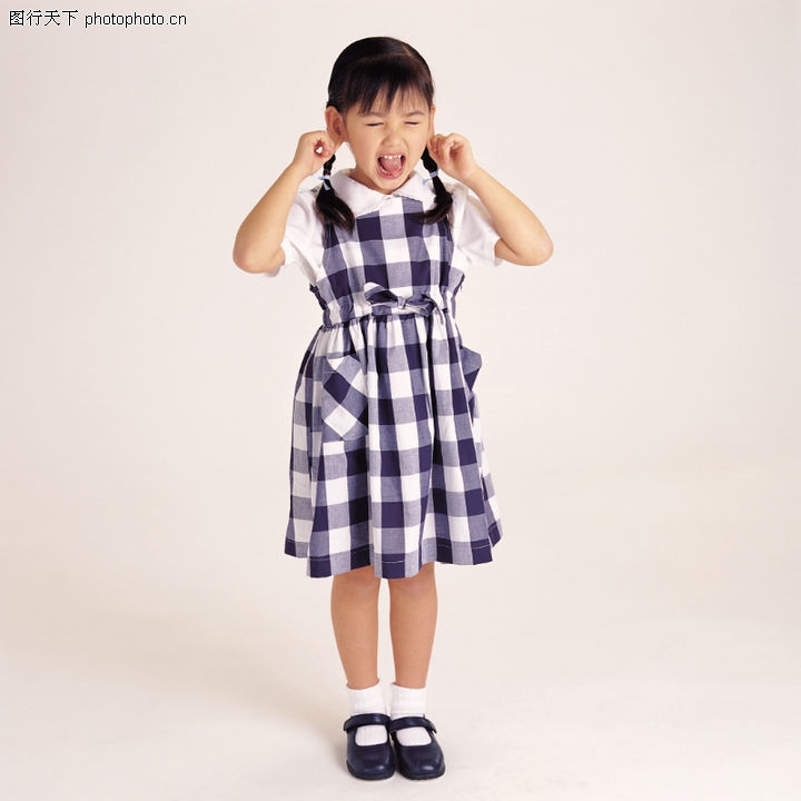 未来才子0113-未来才子图-人物图库-小女孩 裙子 格子衣