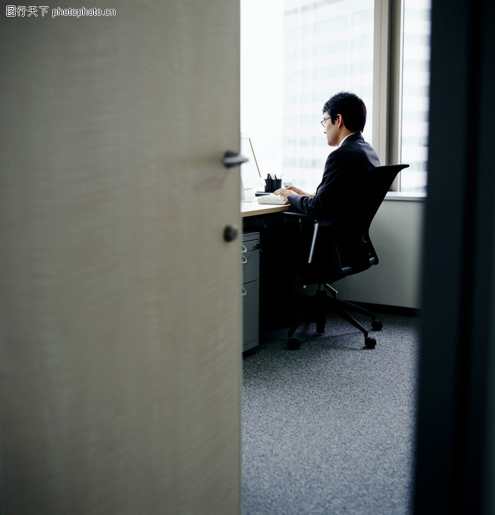 办公室记者情景短剧,办公室情景剧段子