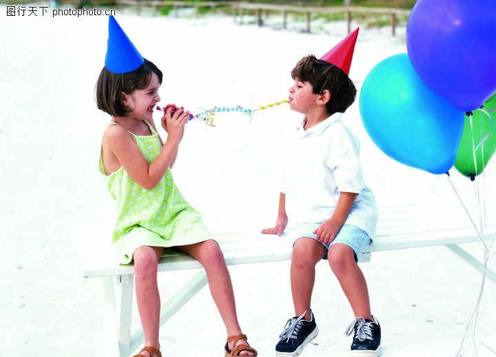 家庭生活,尖帽子