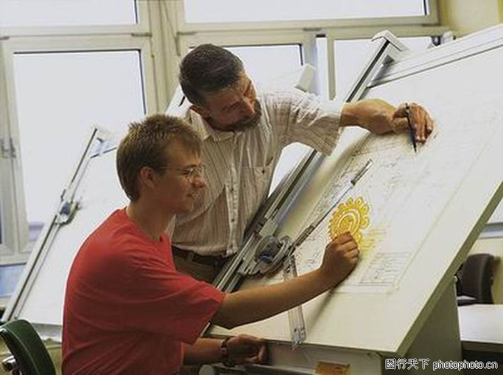 去哪里找工业的设计师