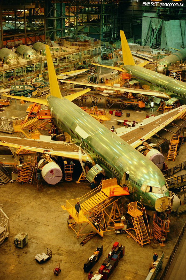 制造飞机+飞机厂